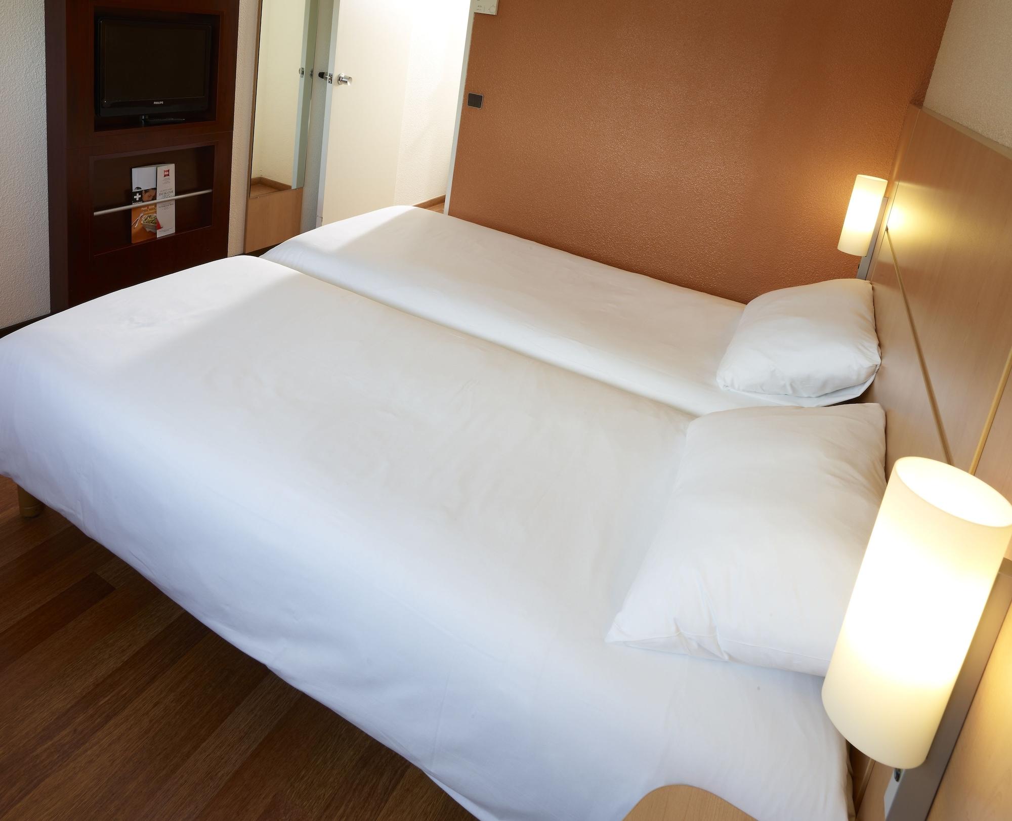 Ibis Site Du Futuroscope Hotell Chasseneuil-du-Poitou Exteriör bild