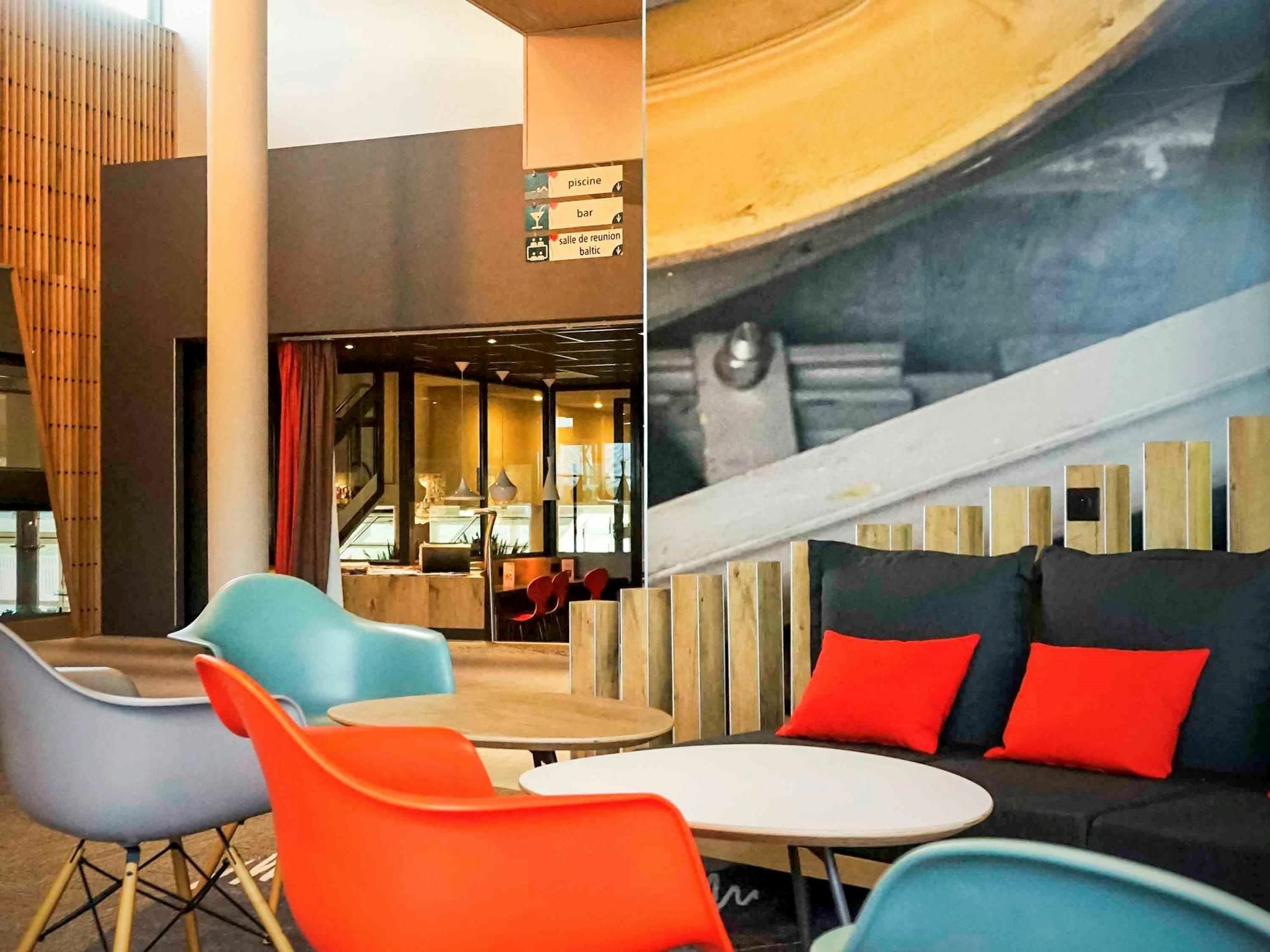 Ibis Site Du Futuroscope Hotell Chasseneuil-du-Poitou Exteriör bild